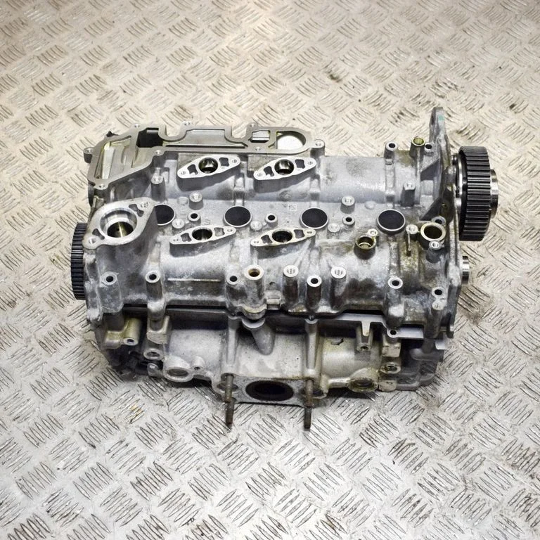 Dzinēja galva 04E103473DC