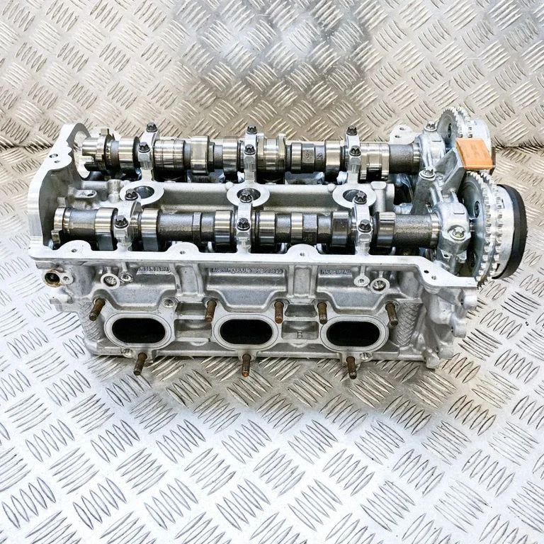 Engine head 94610505276