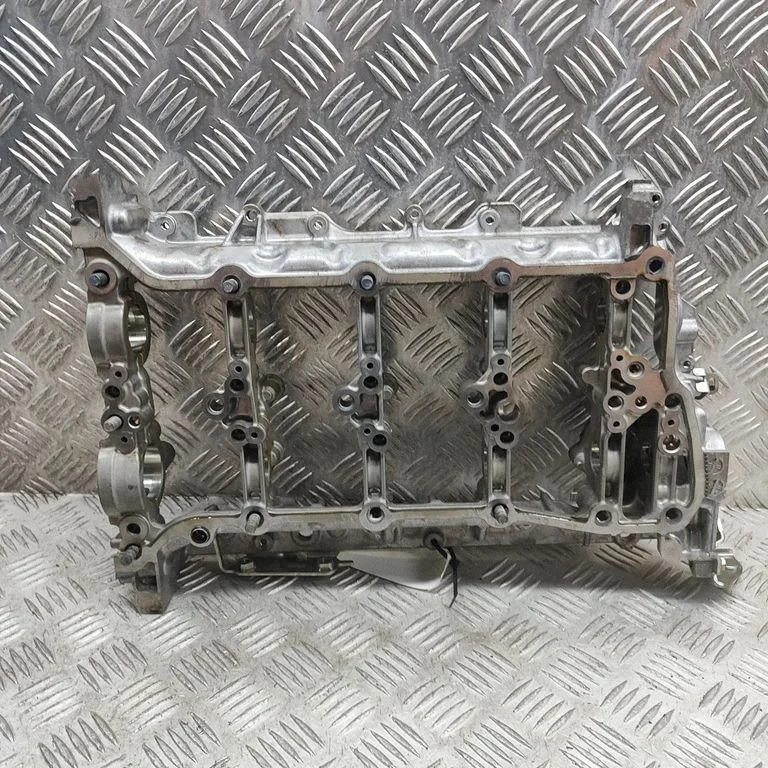 Engine head 1110324021