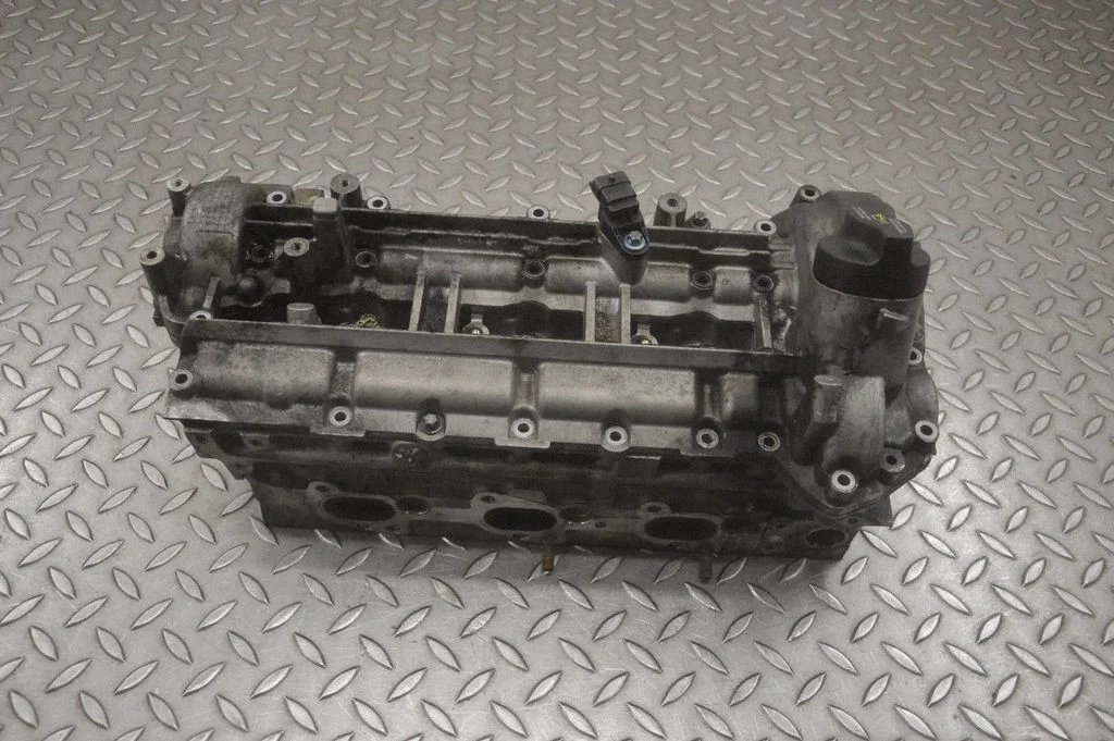 Engine head R6420169501