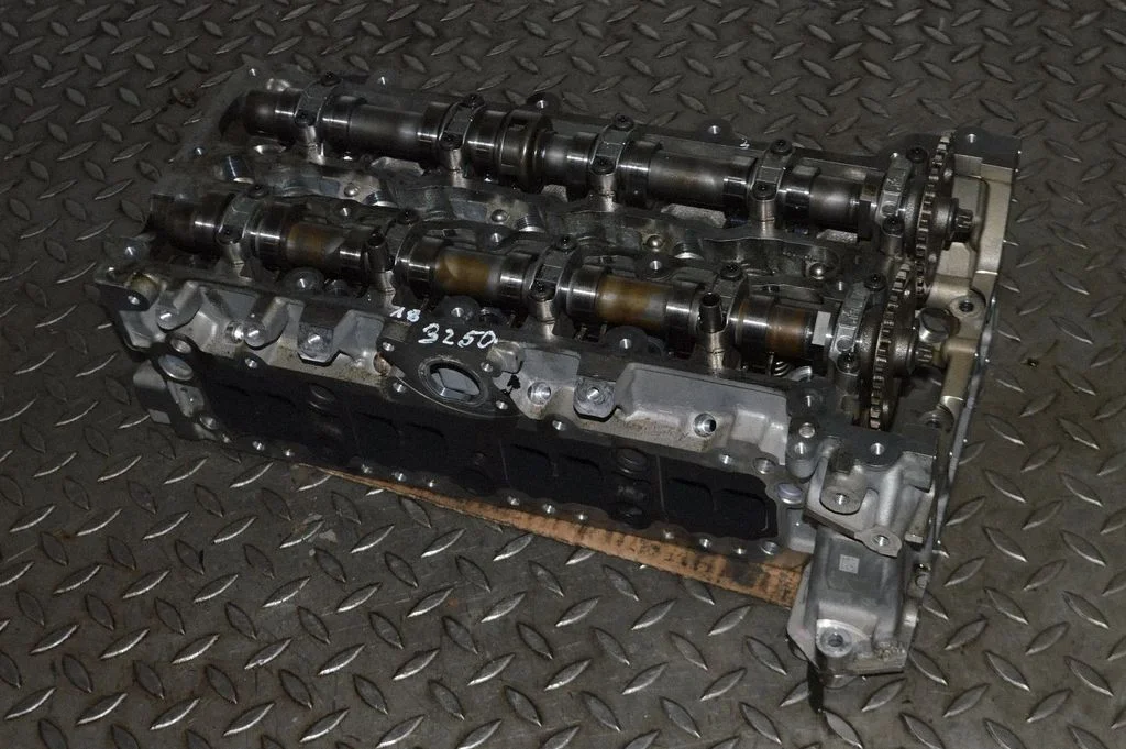 Engine head – Mercedes-Benz E-Class W212 (2009-2016)