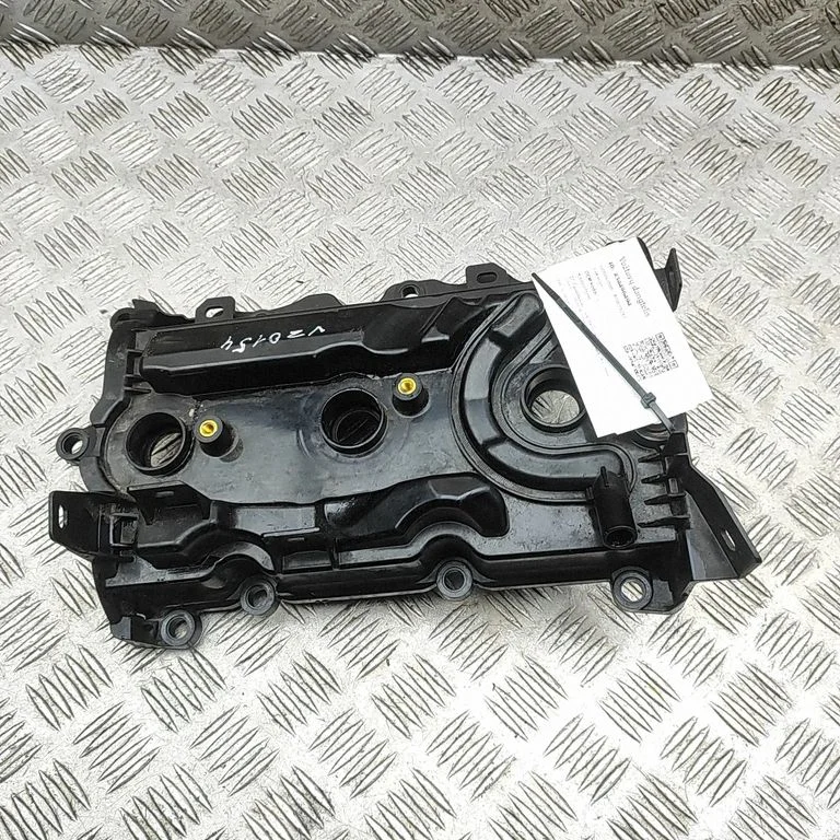 Rocker cam cover – Infiniti Q50 (2014-)