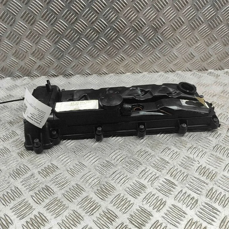 Rocker cam cover – Mercedes-Benz Vito Viano W639 (2003-2014)