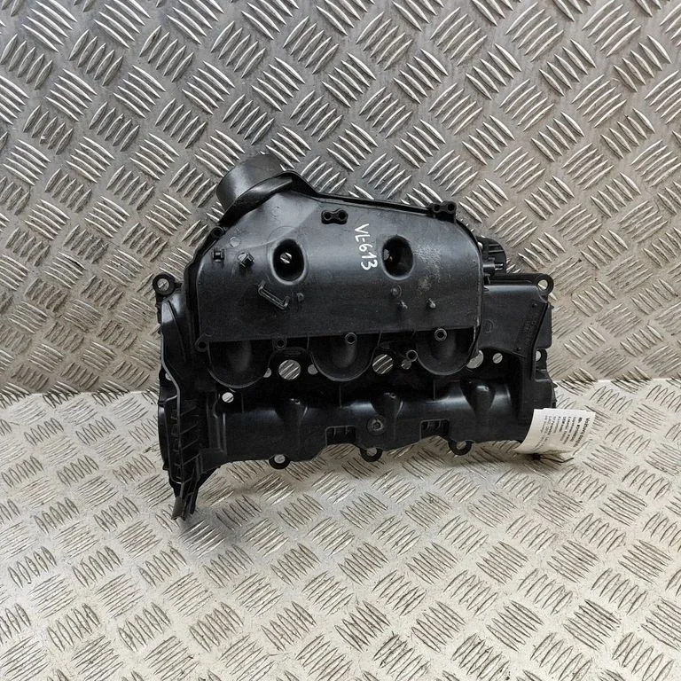 Rocker cam cover 9X2Q9424EE