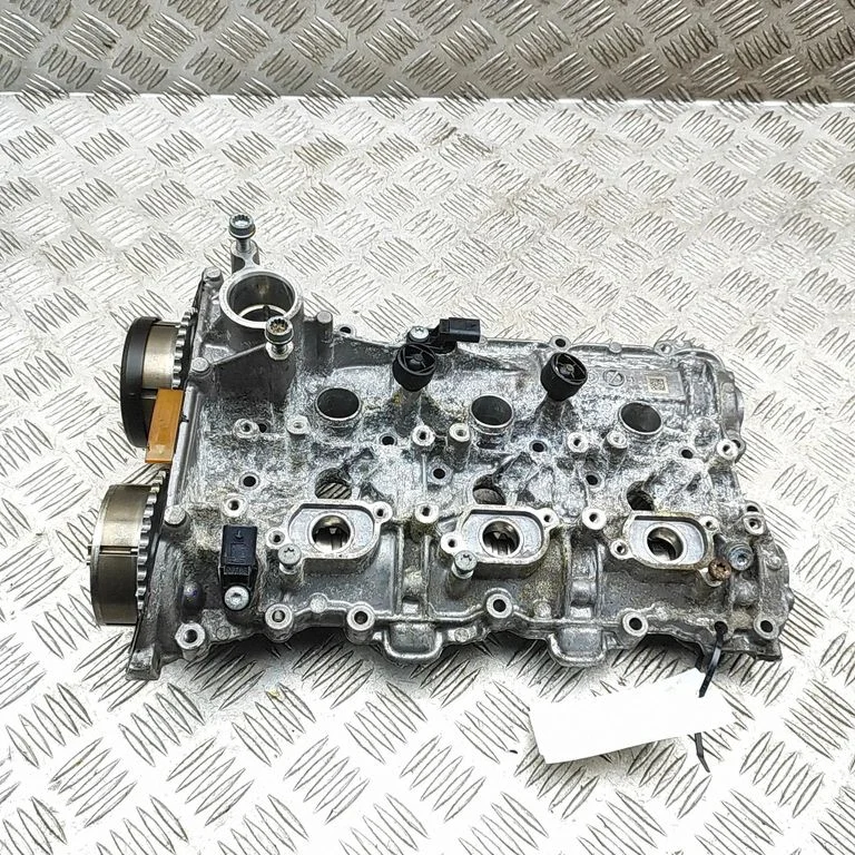 Pokrywa zaworów 06M109088K