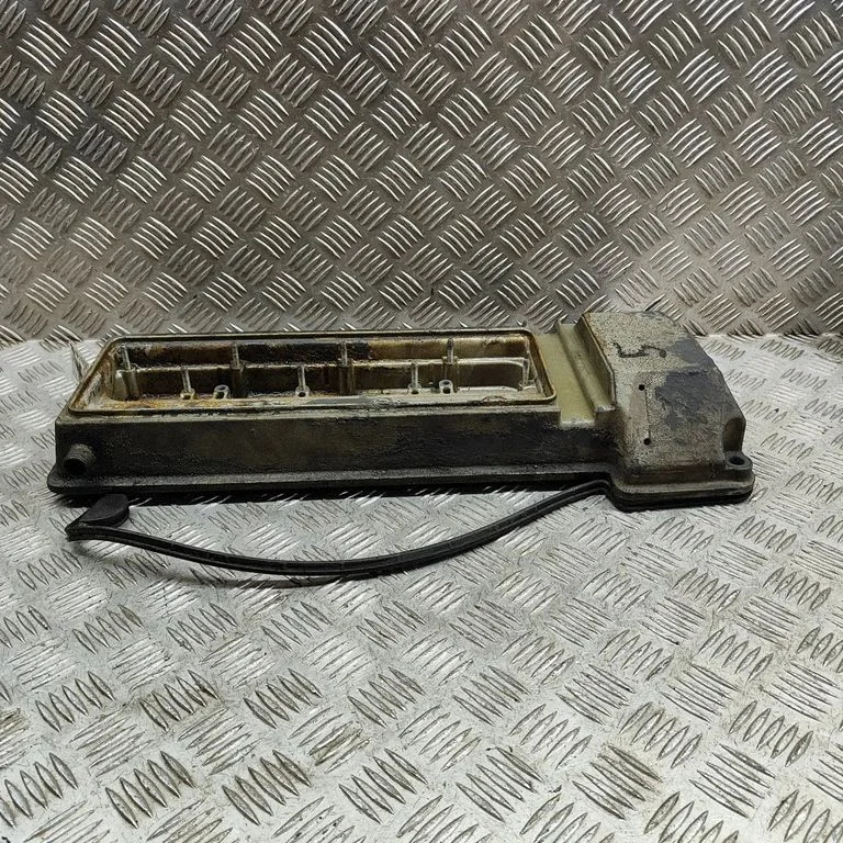 Rocker cam cover 1703177