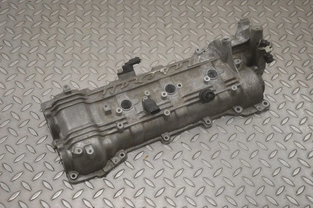 Rocker cam cover 318085