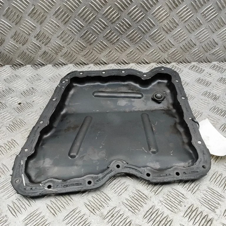 Oil sump – Opel Vivaro (2001-2014)