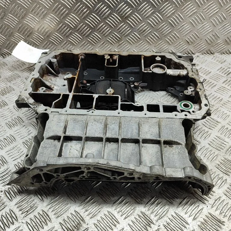 Oil sump – Audi A6 Allroad C6 (2006-2011)