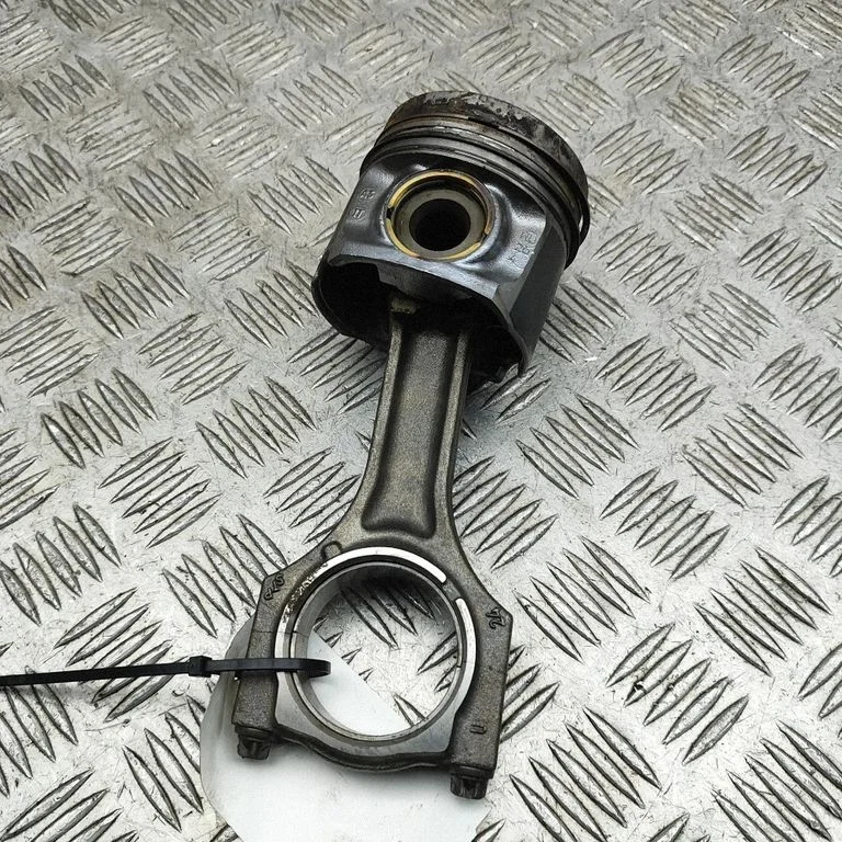 Piston – BMW 7 Series G11 G12 (2015-2022)