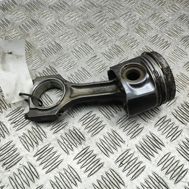 Piston – BMW 7 Series G11 G12 (2015-2022)