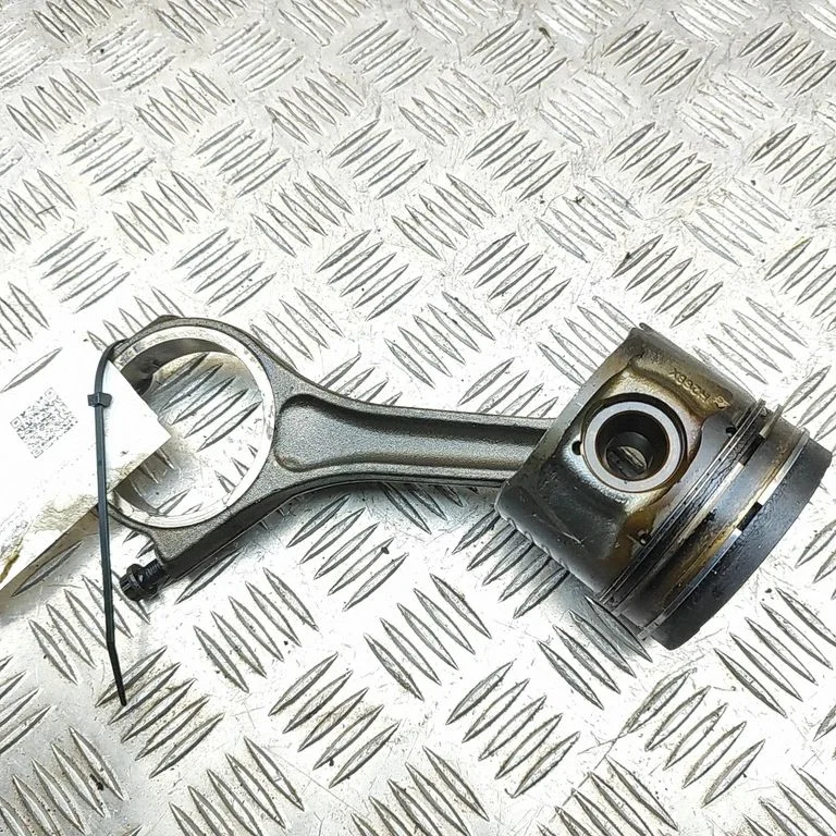 Piston