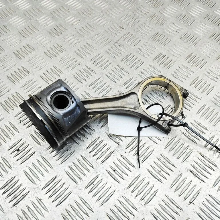 Piston