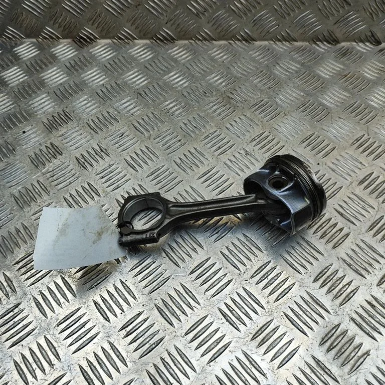 Piston 1610806380