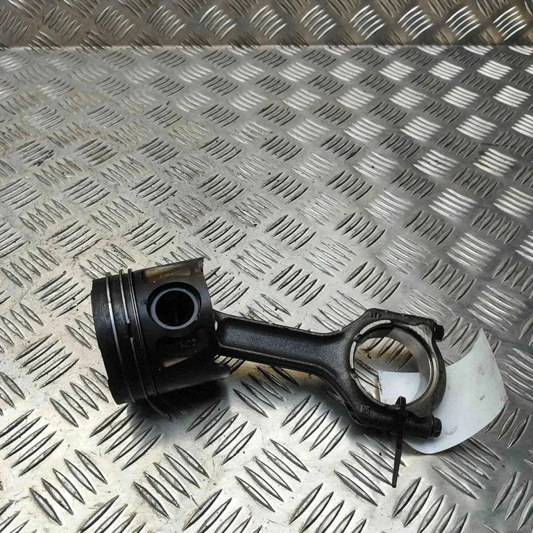 Piston – Opel Insignia A (2008-2017)