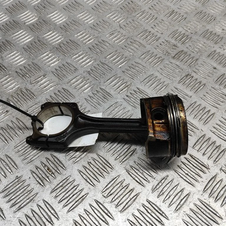 Piston 7566478