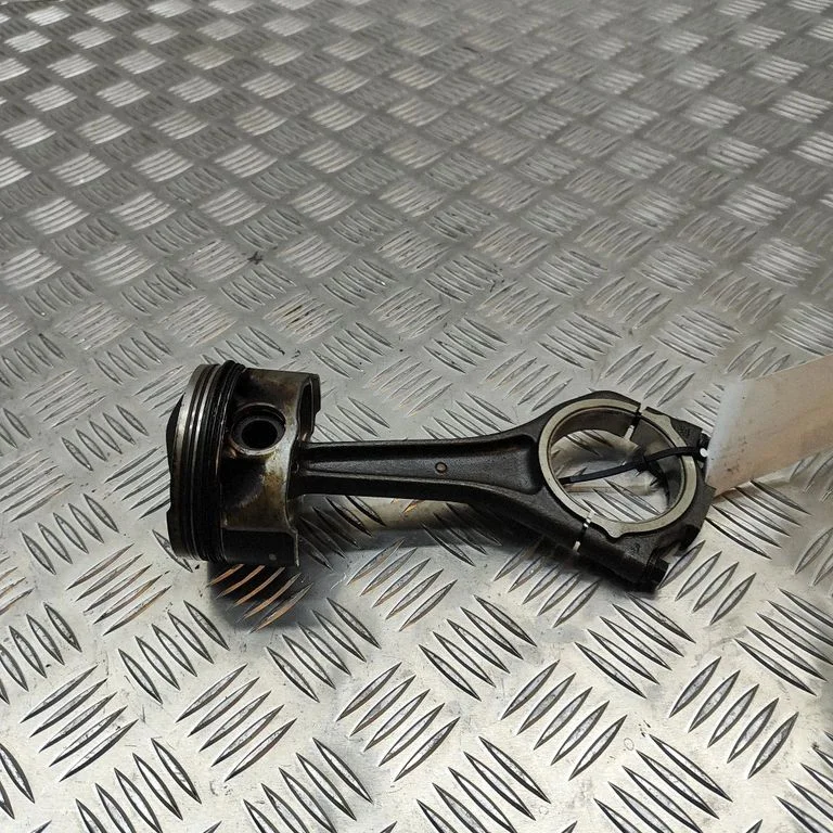Piston