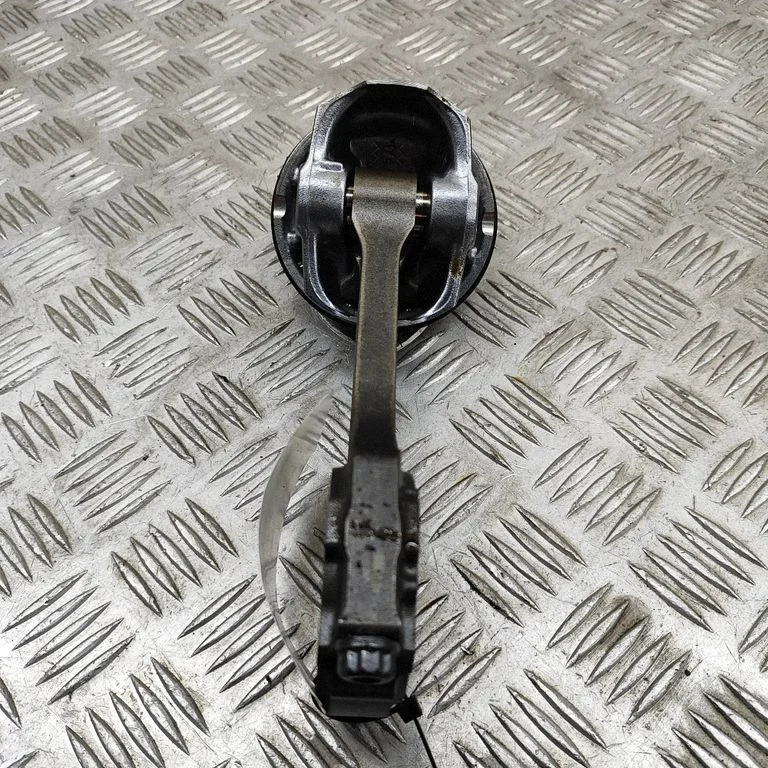 Piston FR3Z6108A