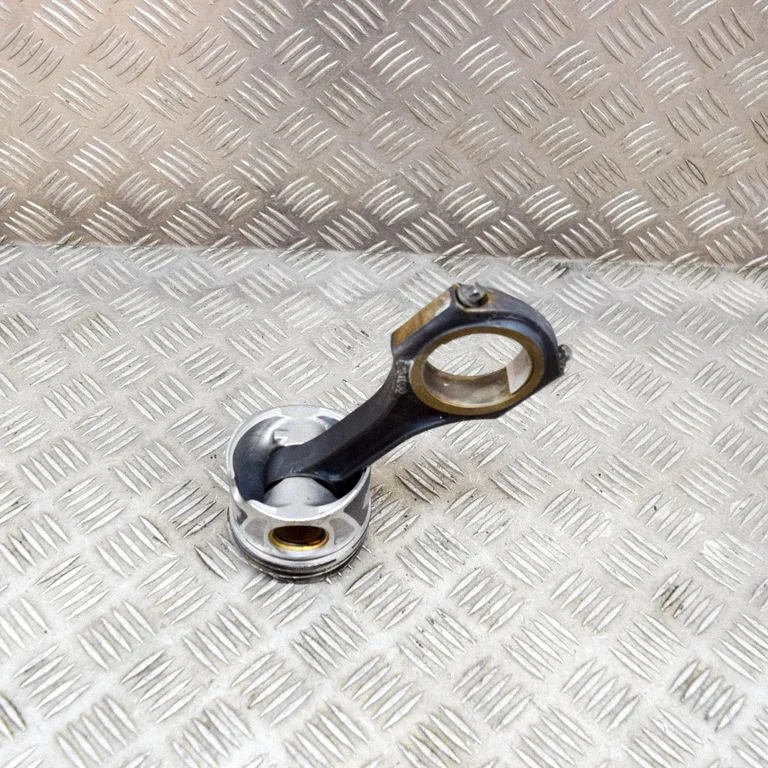 Piston – Mercedes-Benz Sprinter W906 (2006-2018)