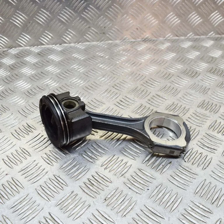 Piston – Mercedes-Benz C-Class W205 (2014-2021)