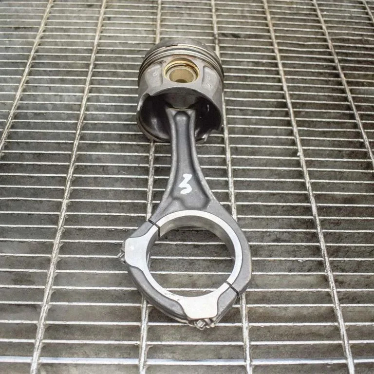 Piston – Mercedes-Benz E-Class W212 (2009-2016)