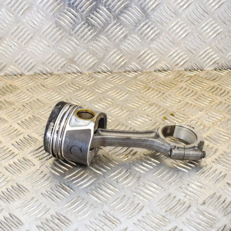 Piston – Audi A4 Allroad B8 (2008-2016)