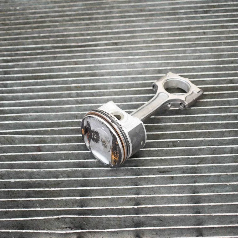 Piston