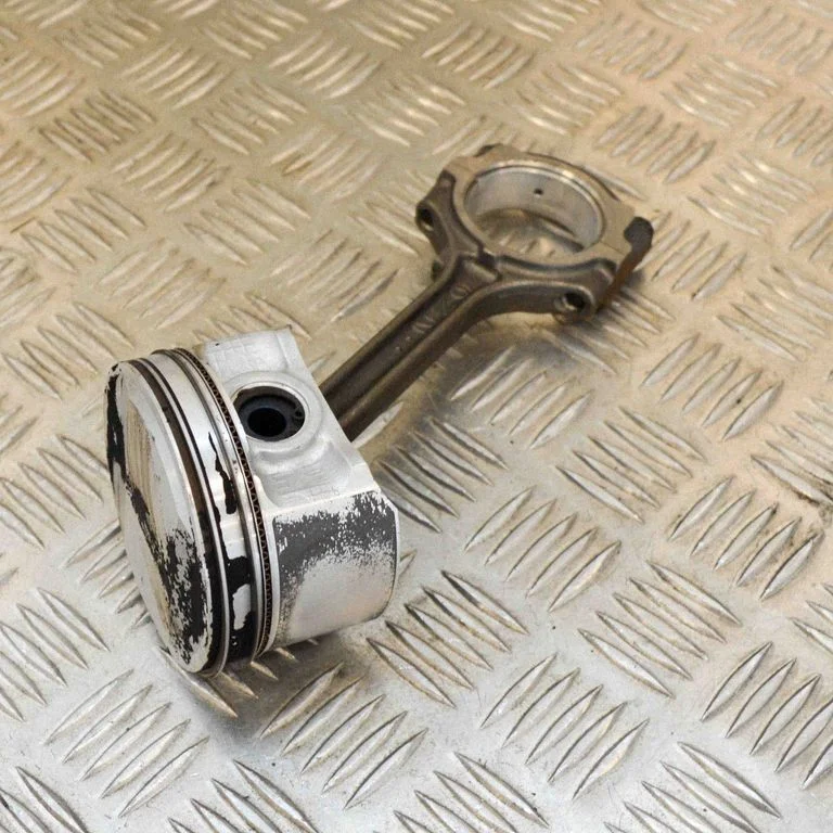 Piston 121006N200