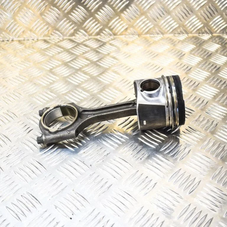 Piston – Volvo V70 (2008-2013)