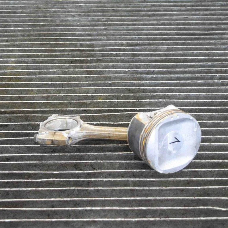 Piston