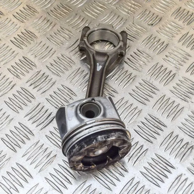 Piston