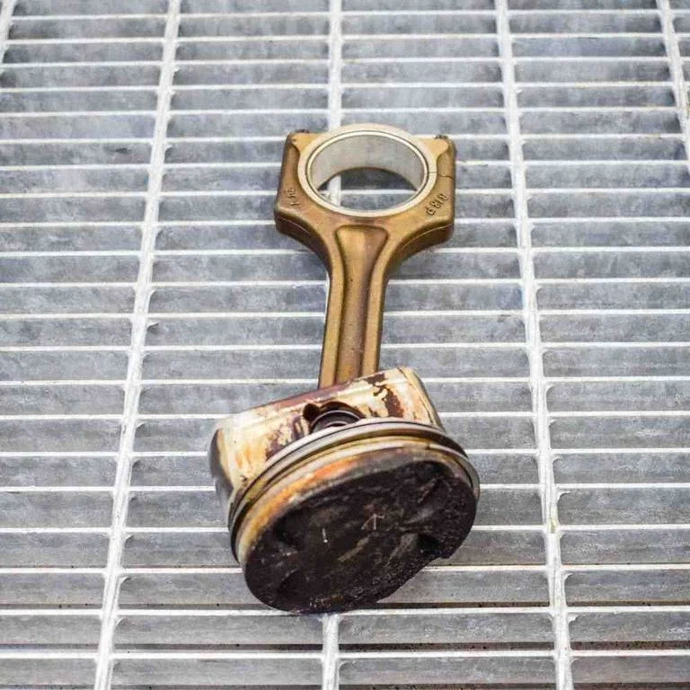 Piston 0628N2