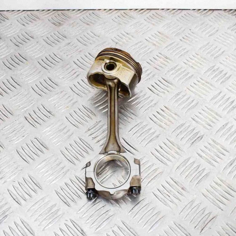 Piston – Toyota Yaris (2012-2014)