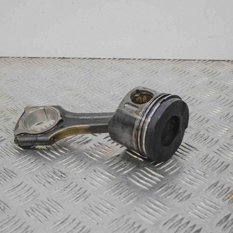 Piston – Mercedes-Benz E-Class W210 (1995-2002)