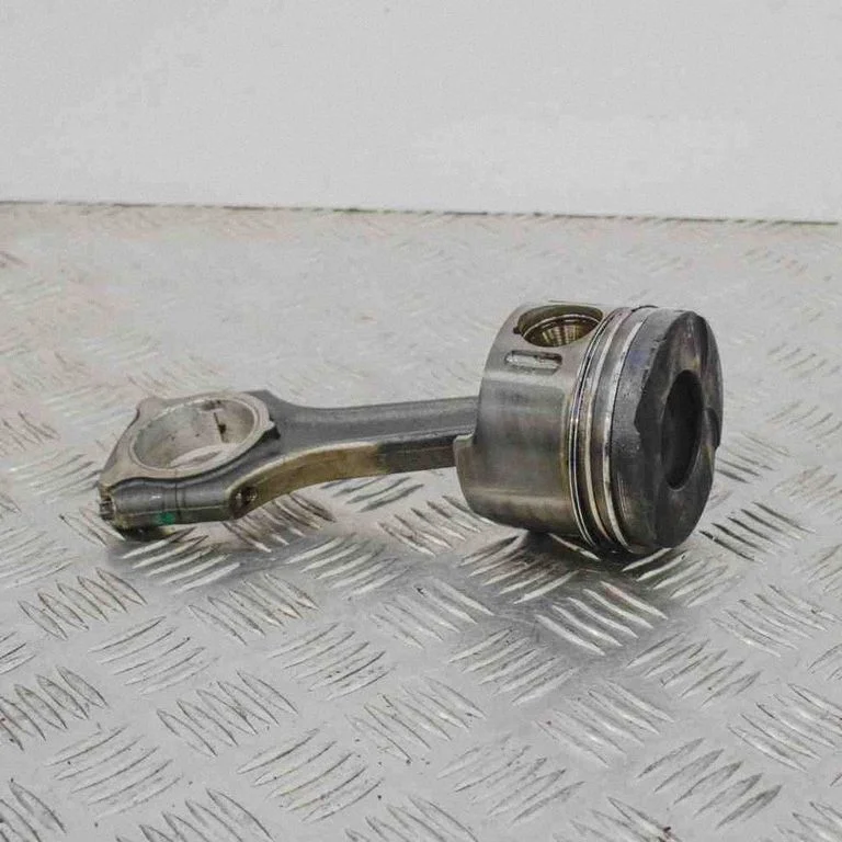 Piston – Mercedes-Benz E-Class W210 (1995-2002)