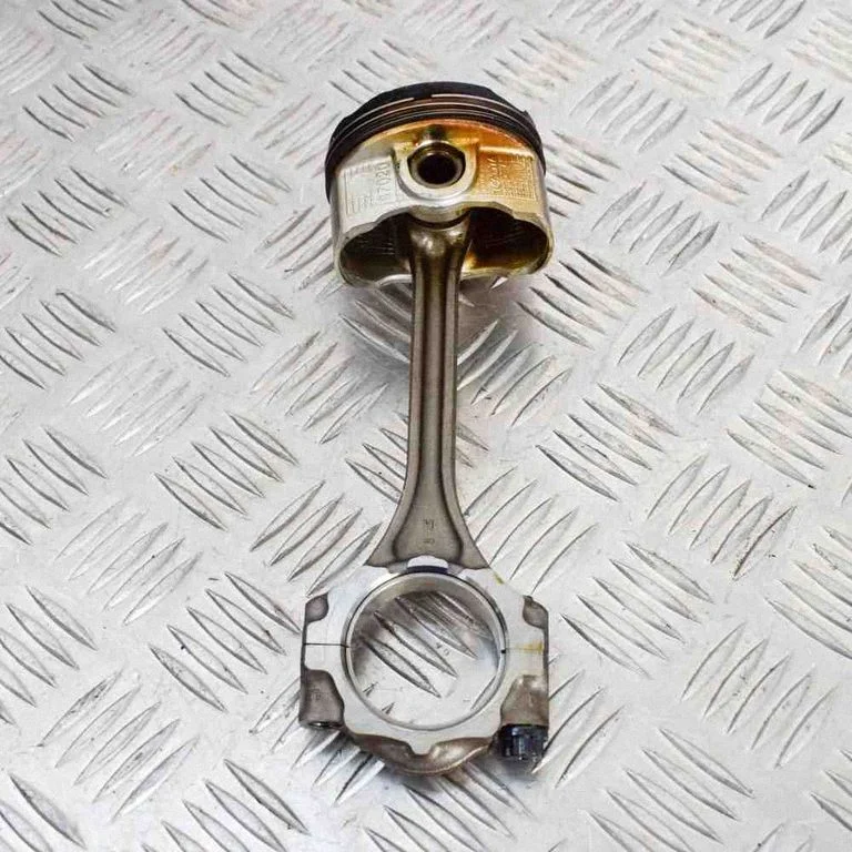 Piston – Toyota Yaris (2012-2014)