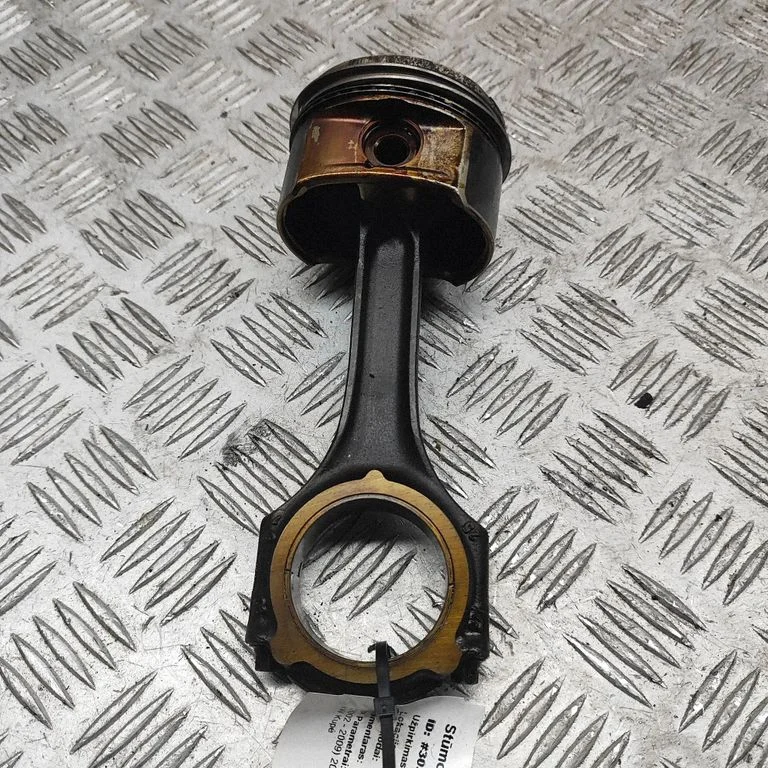 Piston – Mercedes-Benz CLK-Class A209 C209 (2002-2009)