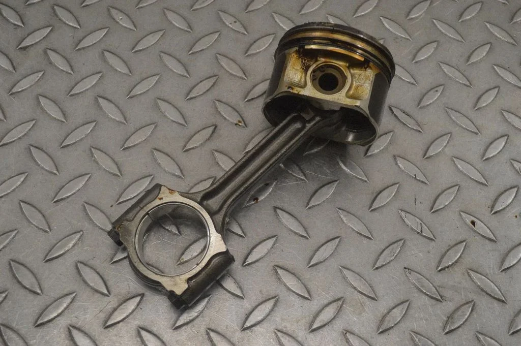 Piston