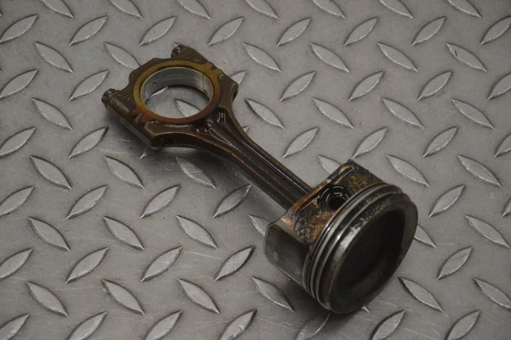 Piston – Volkswagen Polo IV 9N3 (2005-2009)