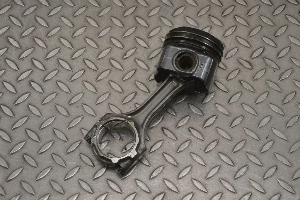 Piston