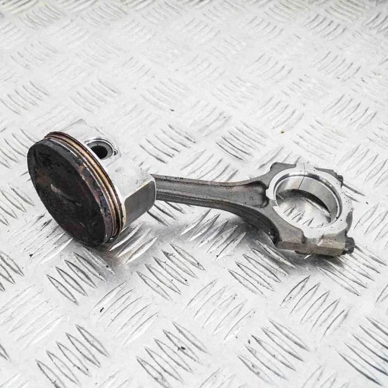 Piston