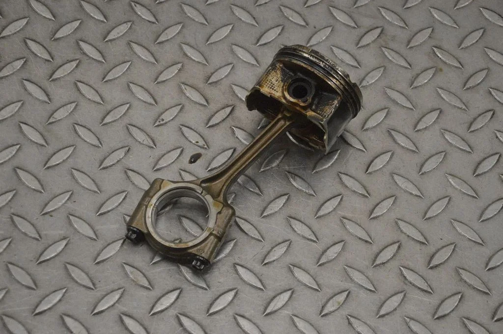 Piston AD70762