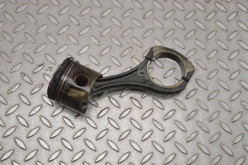 Piston – Mercedes-Benz Sprinter W906 (2006-2018)