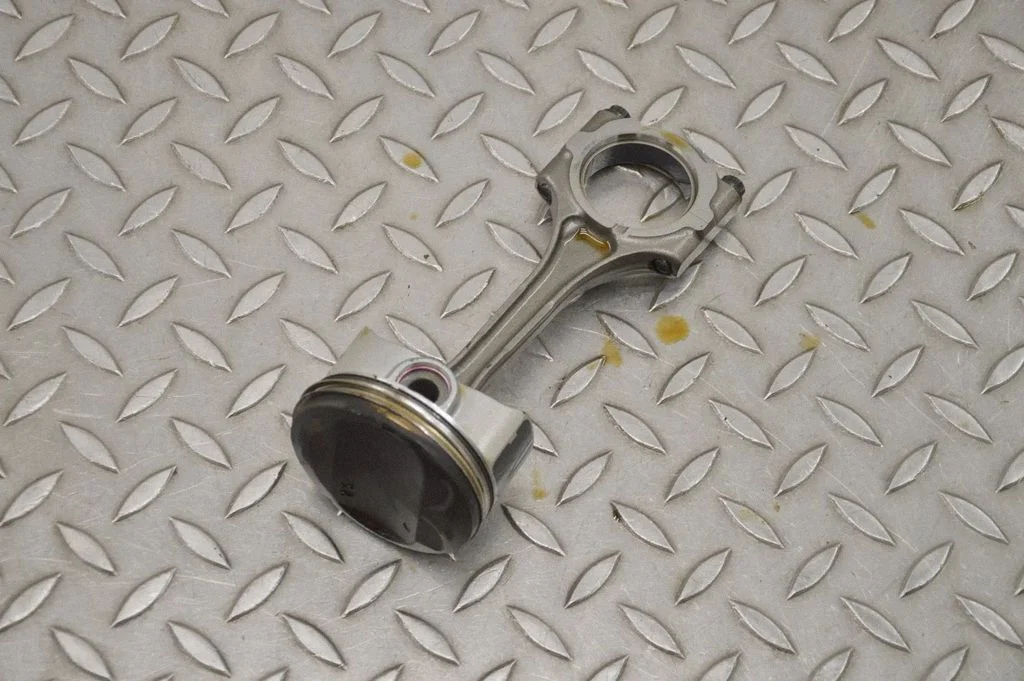 Piston 010833