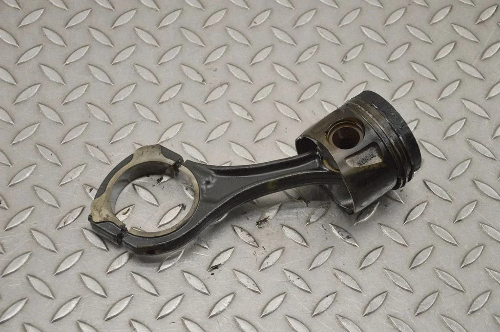 Piston – Mercedes-Benz Sprinter W906 (2006-2018)