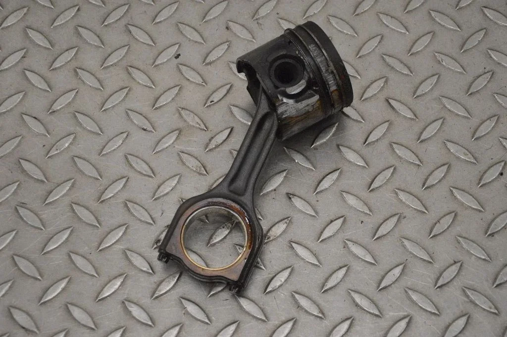 Piston