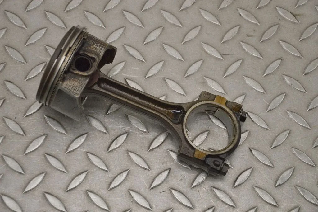 Piston