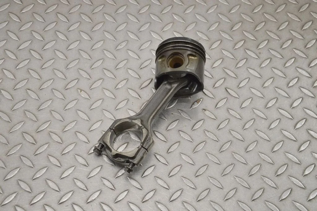 Piston