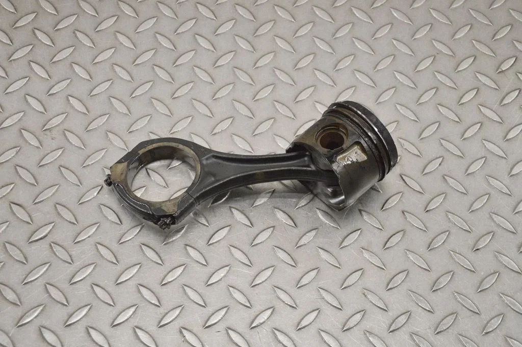 Piston – Mercedes-Benz Sprinter W906 (2006-2018)