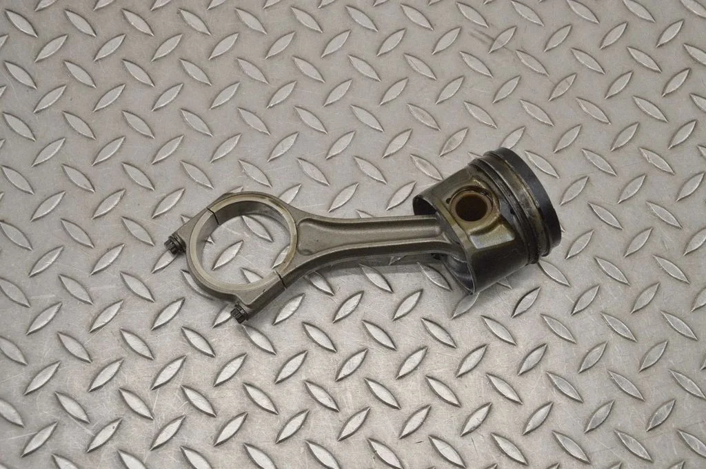 Piston 230805